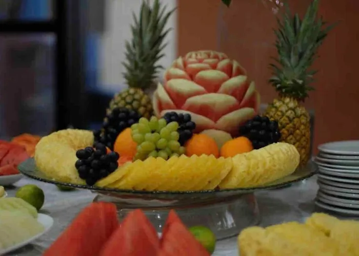 Flat Em Tropical Executive Hotel